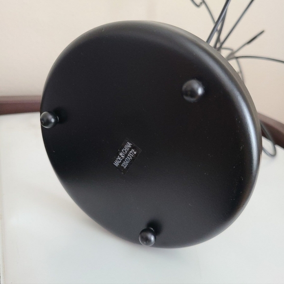 Laura Ashley Sculpted Metal Jewelry Tree - Picture 4 of 5